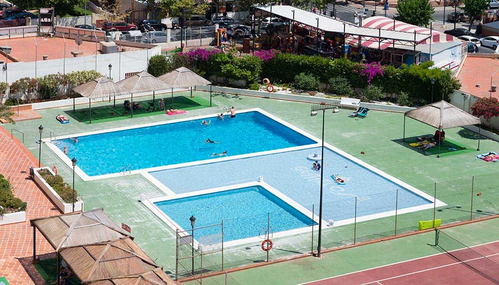Vacaciones en Benidorm - Piscina Gemelos 2